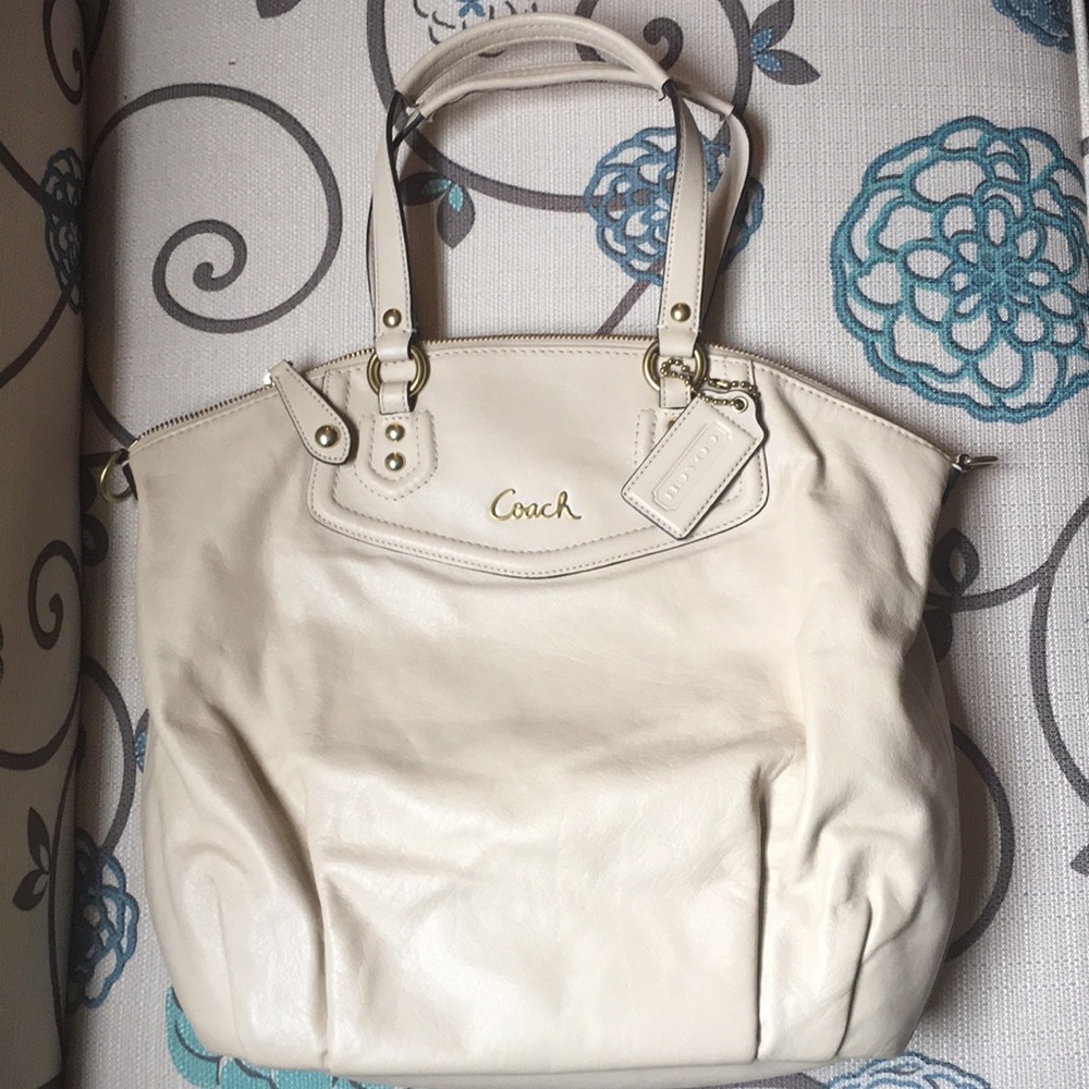 Coach Cream Leather Tote Shoulder Bag Gold Accent - Picture 1 of 6